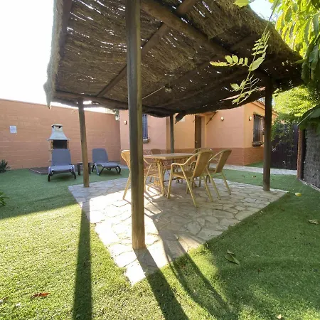 Casa Con Jardin Privado Y Piscina Compa Cadiz